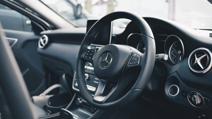 mercedes-steering-wheel-1